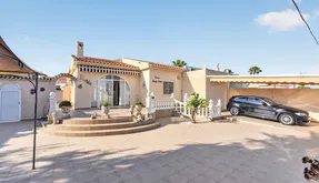 Torrevieja real estate, Town house for sale. San luis area, 3 bedrooms, 128 m2 - photo 2