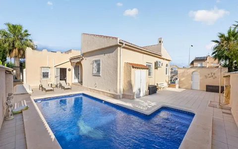 Torrevieja real estate, Town house for sale. San luis area, 3 bedrooms, 128 m2, 3 bedrooms, 128 m² — €359000