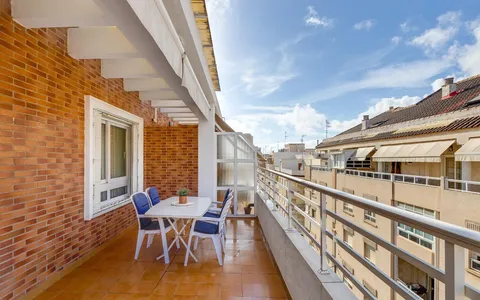 Real estate Torrevieja, Penthouse for sale. Paseo maritimo area, 2 bedrooms, 110 m2, 2 bedrooms, 110 m² — €199900