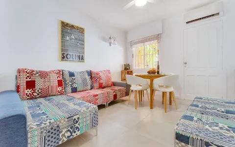 Real estate Torrevieja, Town house for sale. Carrefour area, 2 bedrooms, 47 m2, 2 bedrooms, 47 m² — €159000