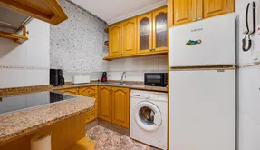 Property in Torrevieja. Playa de los Locos area, 2 bedrooms, 73 m2 - photo 2