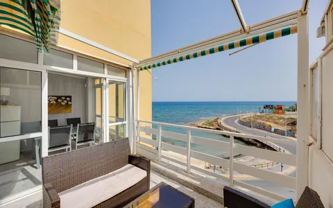 Buy an Apartment in Torrevieja, Spain. Playa de los locos area, 2 bedrooms, 55 m2, 2 bedrooms, 55 m² — €174900