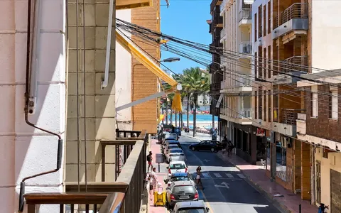 Buy an Apartment in Torrevieja, Spain. Paseo Maritimo area, 2 bedrooms, 90 m²