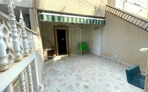 Real estate Torrevieja, Bungalow for sale. Playa de los Naufragos area, 2 bedrooms, 54 m2