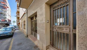 Torrevieja, Spain. Buy an Apartment . Paseo maritimo area, 3 bedrooms, 75 m2 - photo 2