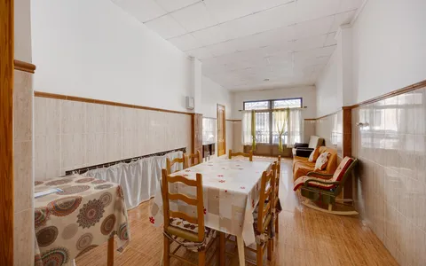 Torrevieja, Spain. Buy an Apartment . Paseo maritimo area, 3 bedrooms, 75 m2