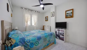 Buy property in Torrevieja, Spain. Playa de los Locos area, 1 bedroom, 48 m2 - photo 4