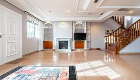 Housing in Spain. Torreblanca area, 5 bedrooms, 350 m2 - photo 6