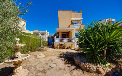 Town house for sale in Spain. Torreblanca area, 4 bedrooms, 149 m2, 4 bedrooms, 149 m² — €359900