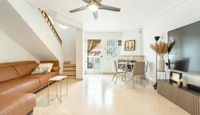 Torrevieja, real estate. Playa de los Náufragos area, 4 bedrooms, 80 m2 - photo 6