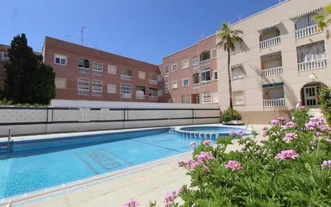 Buy real estate in Torrevieja, Spain. Curva del Palangre area, 1 bedroom, 42 m2, 1 bedrooms, 42 m² — €110000