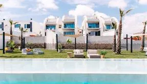 Buy an Bungalow in Spain. La Marquesa Golf area, 4 bedrooms, 258 m2 - photo 2