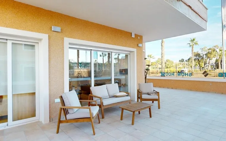Property in Guardamar del Segura. El Raso area, 3 bedrooms, 106 m2